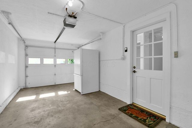 239 N Kellner Road, Columbus, OH 43209