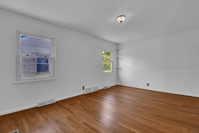 239 N Kellner Road, Columbus, OH 43209