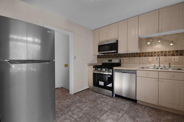 239 N Kellner Road, Columbus, OH 43209