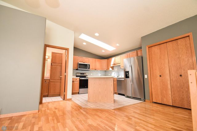 1729 49th Street S, Fargo, ND 58103