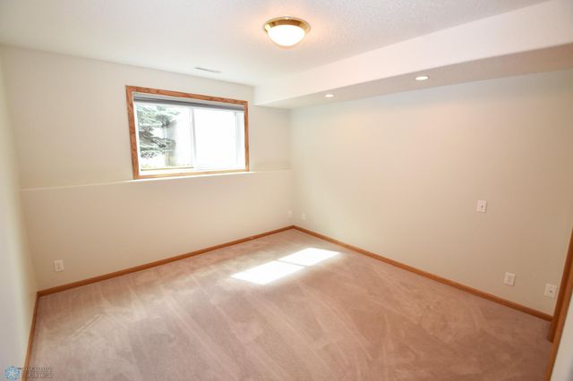 1729 49th Street S, Fargo, ND 58103