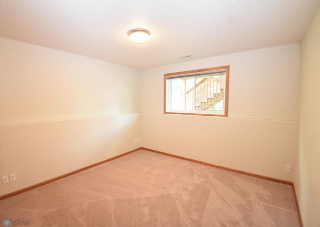 1729 49th Street S, Fargo, ND 58103