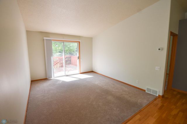 1729 49th Street S, Fargo, ND 58103