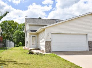 1729 49th Street S, Fargo, ND 58103
