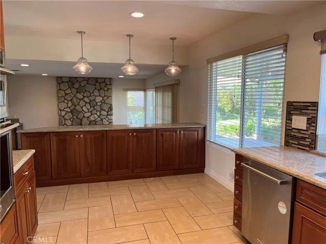 926 S Essex, San Dimas, CA 91773