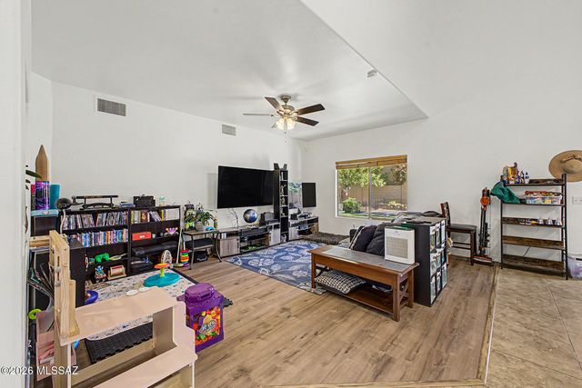 10454 E Rita Ranch Crossing Circle, Tucson, AZ 85747