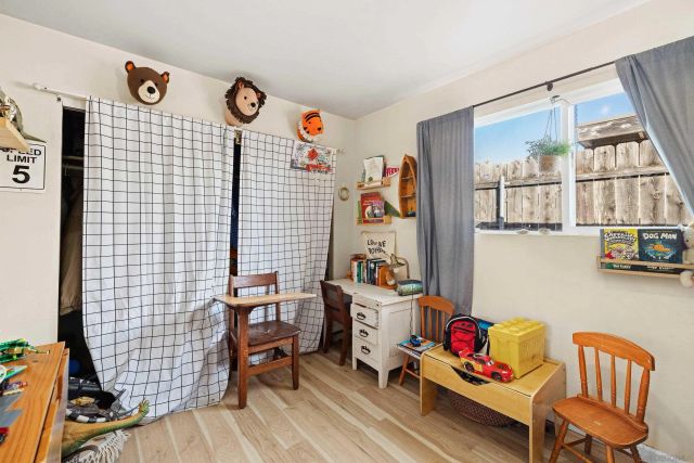 9750 Ivanho St, Spring Valley, CA 91977