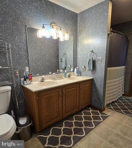 1047 CELESTE DRIVE, Shippensburg, PA 17257