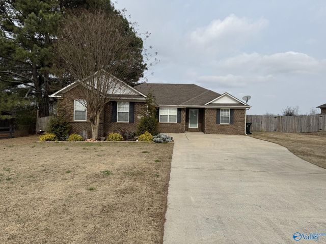 1797 Ready Section Road, Toney, AL 35773