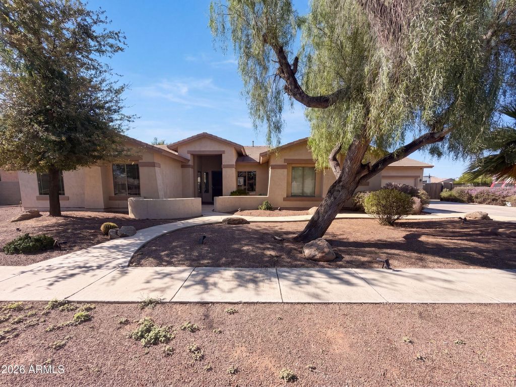 8027 W SAN MIGUEL Avenue, Glendale, AZ 85303 — exterior