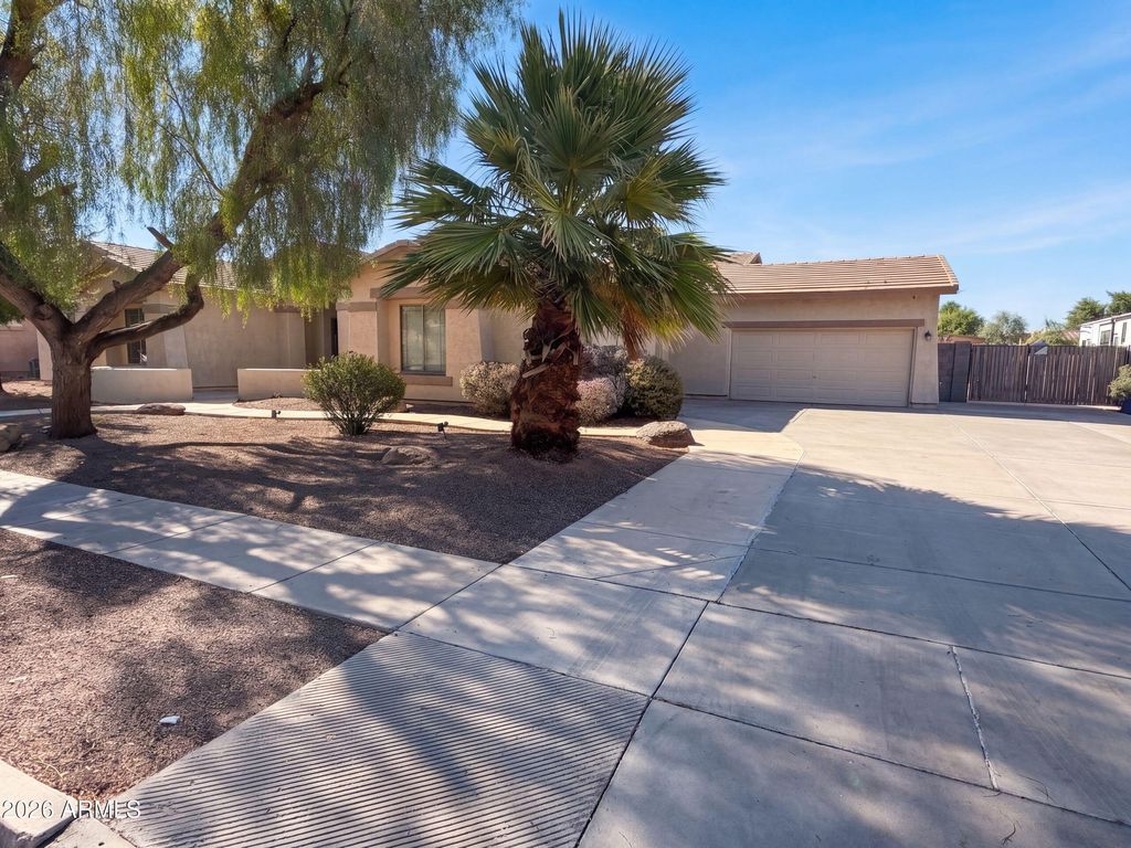 8027 W SAN MIGUEL Avenue, Glendale, AZ 85303 — photo 5