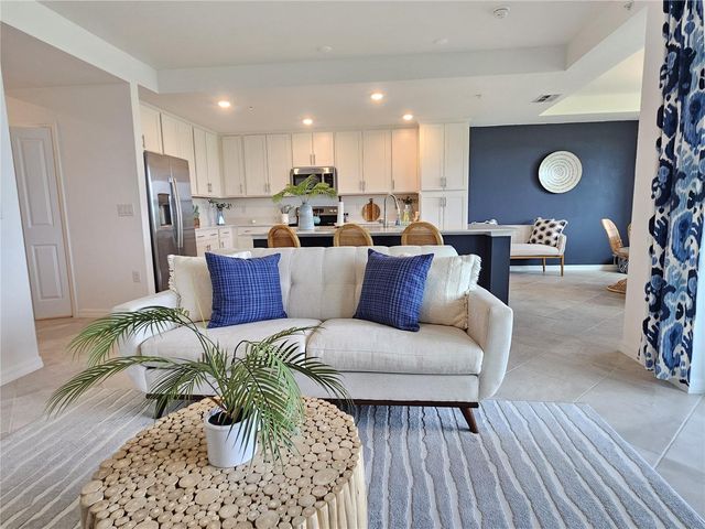12180 WELLEN GOLF STREET 207, Venice, FL 34293