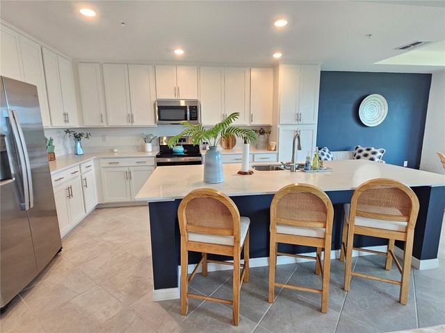 12180 WELLEN GOLF STREET 207, Venice, FL 34293