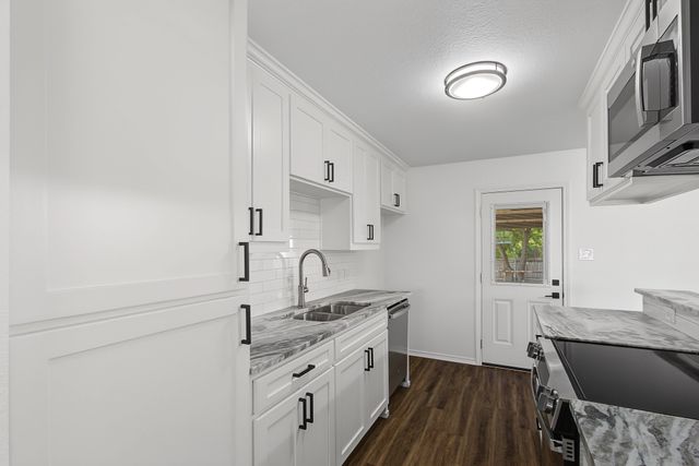 815 Steve Ct, Sanger, TX 76266