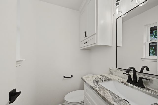 815 Steve Ct, Sanger, TX 76266