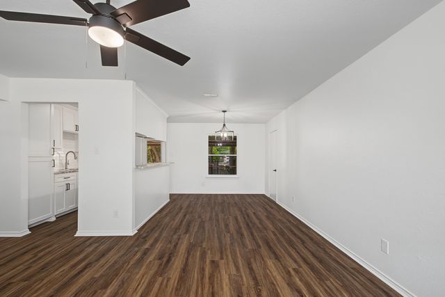 815 Steve Ct, Sanger, TX 76266
