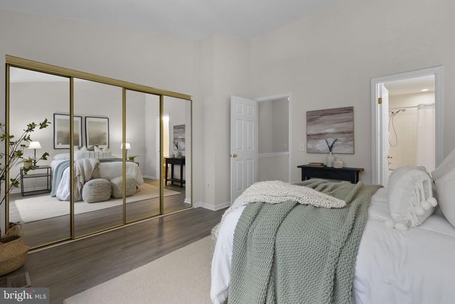 9611 HINGSTON DOWNS, Columbia, MD 21046
