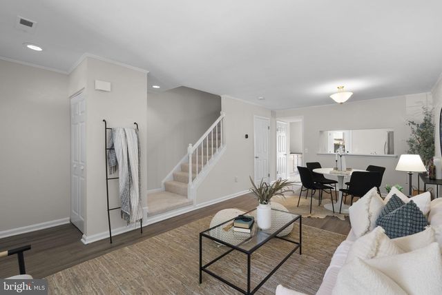 9611 HINGSTON DOWNS, Columbia, MD 21046