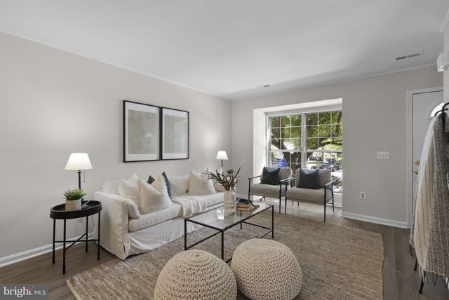 9611 HINGSTON DOWNS, Columbia, MD 21046
