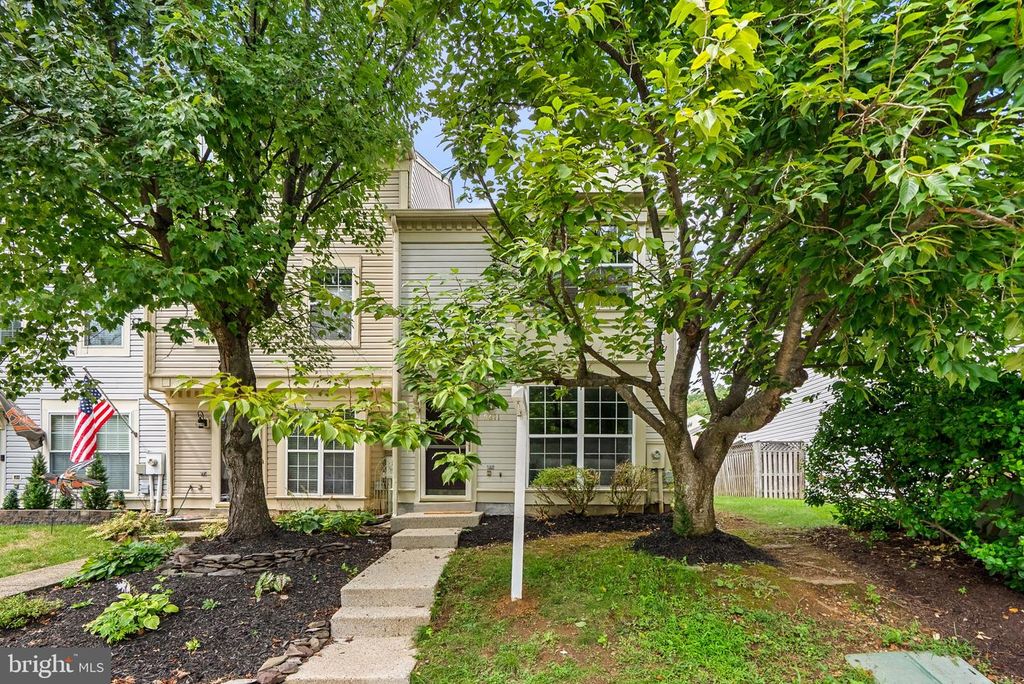 9611 HINGSTON DOWNS, Columbia, MD 21046