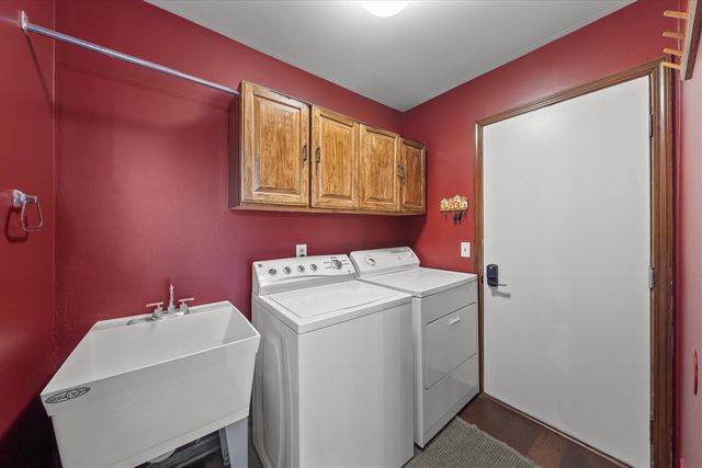 25872 Hunt Club Boulevard, Farmington, MI 48335