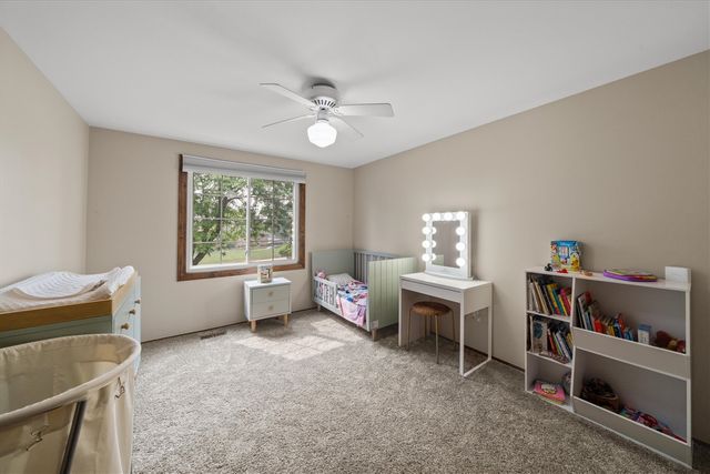 25872 Hunt Club Boulevard, Farmington, MI 48335