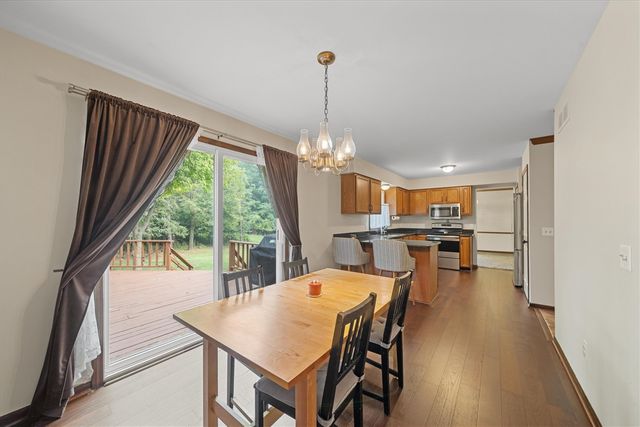 25872 Hunt Club Boulevard, Farmington, MI 48335
