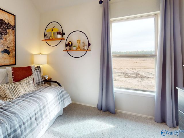 4021 White River, Decatur, AL 35603