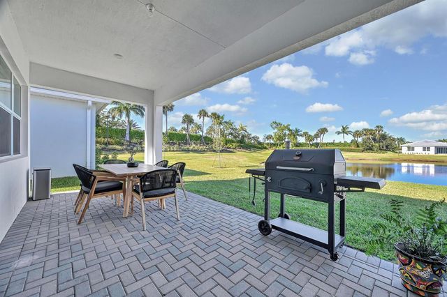 14185 SW Daphne Street, Port St. Lucie, FL 34987