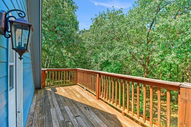 343 Plantation Avenue, Pottsboro, TX 75076