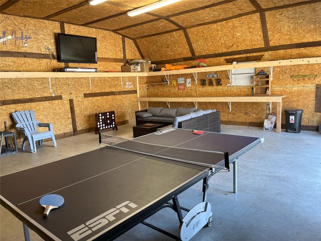 343 Plantation Avenue, Pottsboro, TX 75076
