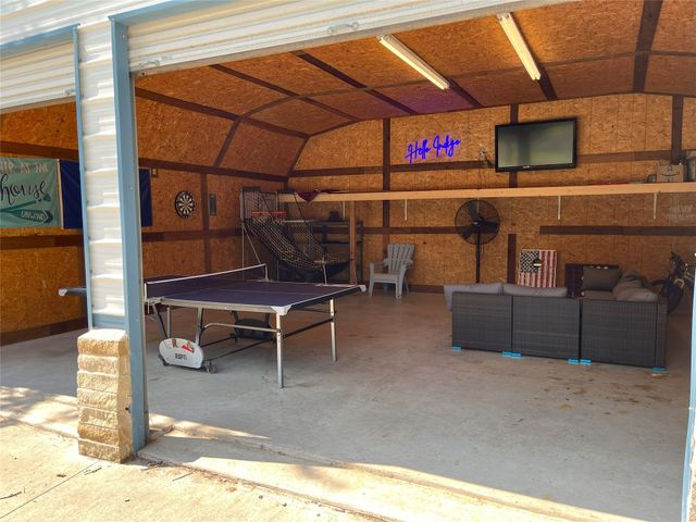 343 Plantation Avenue, Pottsboro, TX 75076