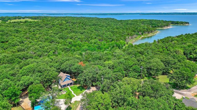 343 Plantation Avenue, Pottsboro, TX 75076