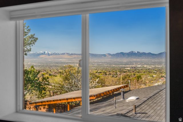 3720 E YOSEMITE DR, Salt Lake City, UT 84109