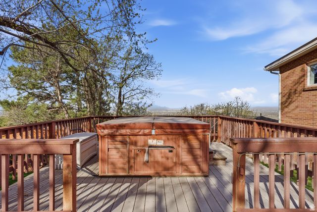 3720 E YOSEMITE DR, Salt Lake City, UT 84109