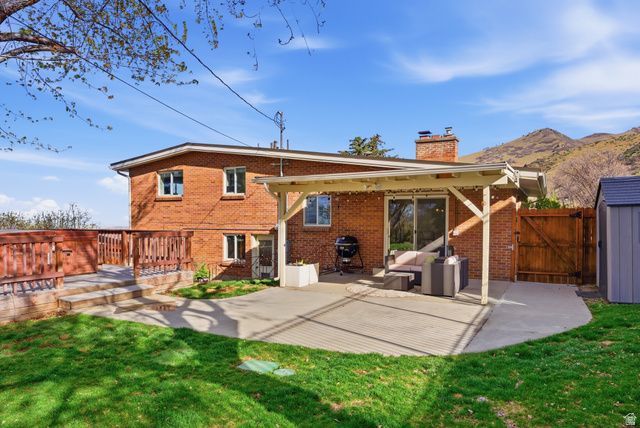 3720 E YOSEMITE DR, Salt Lake City, UT 84109