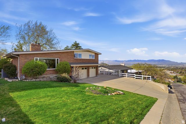 3720 E YOSEMITE DR, Salt Lake City, UT 84109