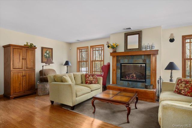14 Cedar Street, Wading River, NY 11792