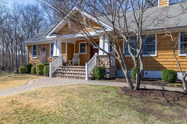 14 Cedar Street, Wading River, NY 11792