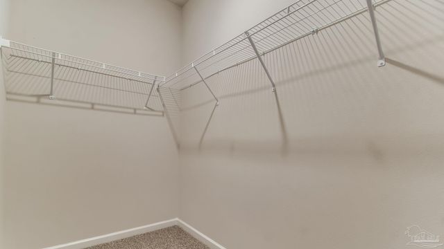 2043 Wiregrass St, Navarre, FL 32566