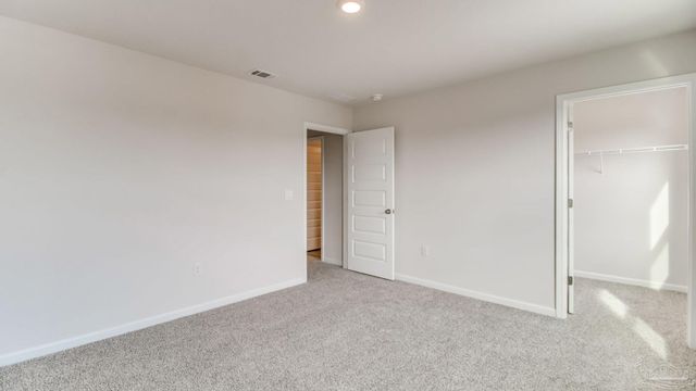 2043 Wiregrass St, Navarre, FL 32566