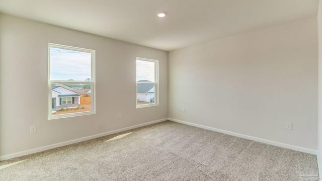 2043 Wiregrass St, Navarre, FL 32566