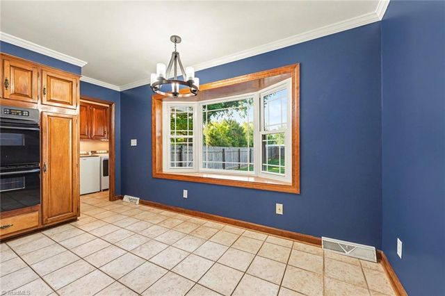 8025 Reynolda Road, Pfafftown, NC 27040