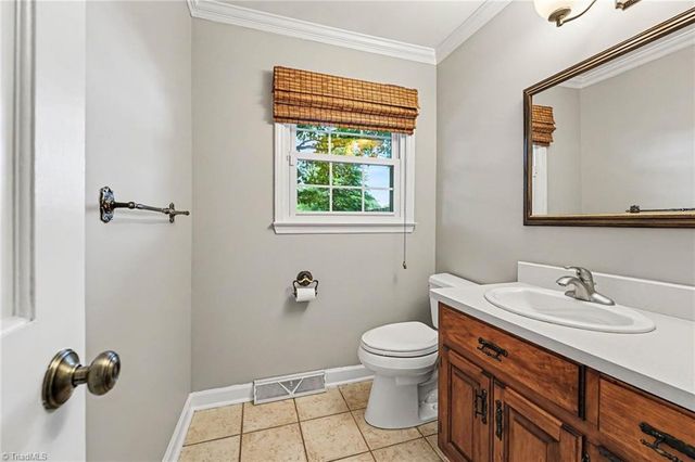 8025 Reynolda Road, Pfafftown, NC 27040