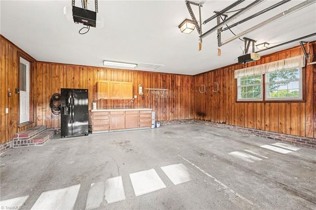 8025 Reynolda Road, Pfafftown, NC 27040