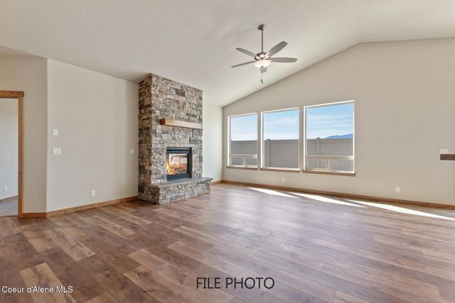 4478 E Davin DR, Post Falls, ID 83854