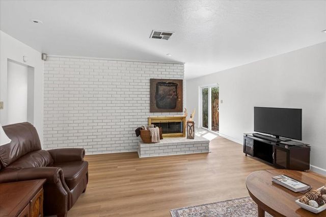 2069 Mayfield Avenue, San Jose, CA 95130