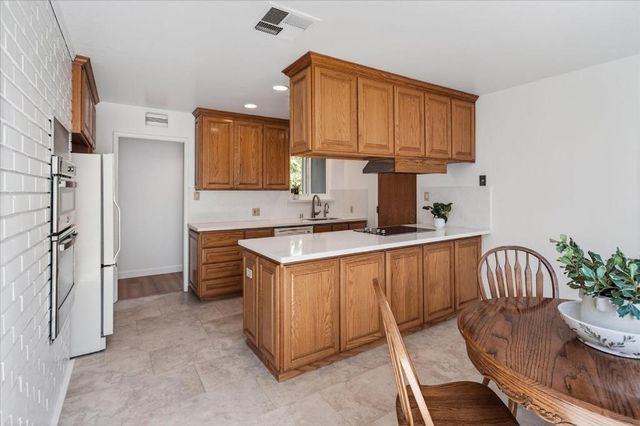 2069 Mayfield Avenue, San Jose, CA 95130