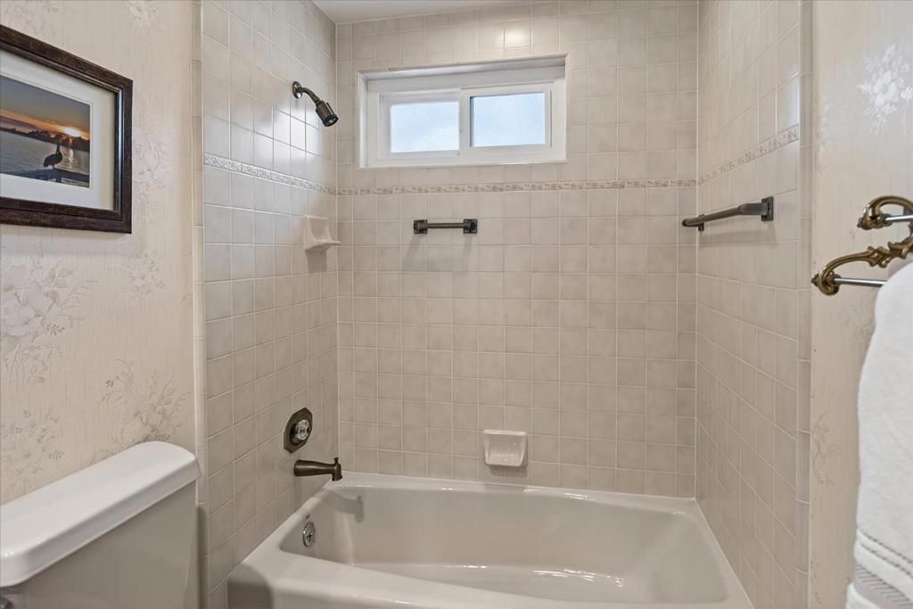 Image 22 of property listing at 2069 Mayfield Avenue, San Jose, CA 95130