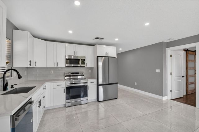 4944 Mcconnell Street, Lake Worth, FL 33463